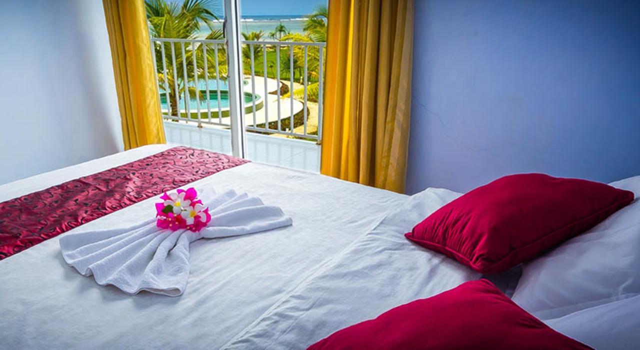 Turtle Beach Hotel Ujunggenteng Bilik gambar