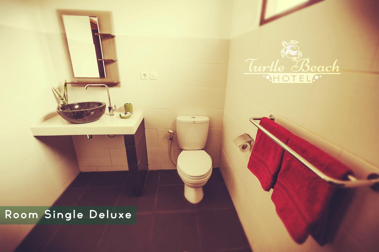 Turtle Beach Hotel Ujunggenteng Luaran gambar