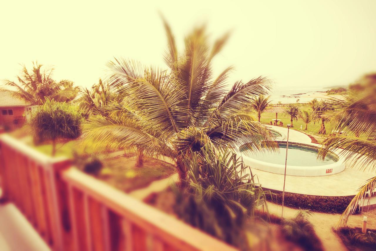 Turtle Beach Hotel Ujunggenteng Luaran gambar
